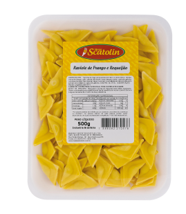Raviole de frango e requeijão